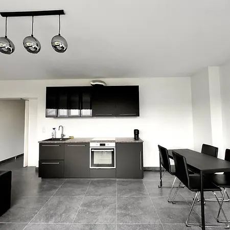 Stylish Fully Equipped Studio Close To Centre